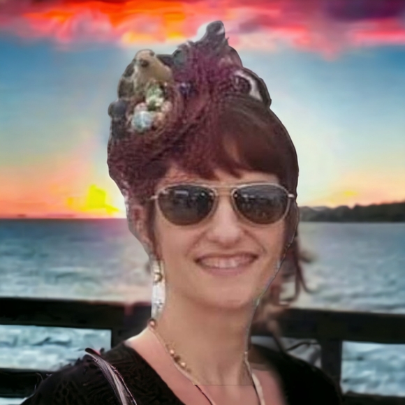 Meet your Posher, Emily - Picture 13 of 14